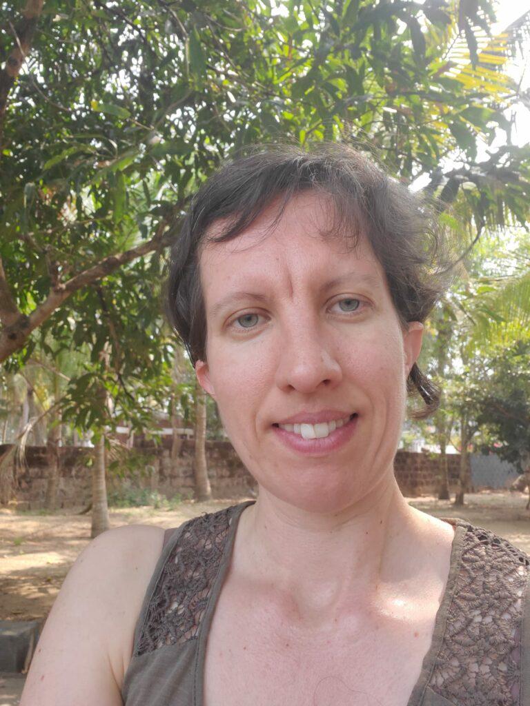 Adeline après sa cure ayurvédique Panchakarma au Kerala, Inde, centre ayurvédique Marion Chatelain