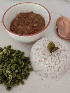 repas ayurvédiques du Kerala, centre ayurvédique ayurserenity : riz, haricots, dhal